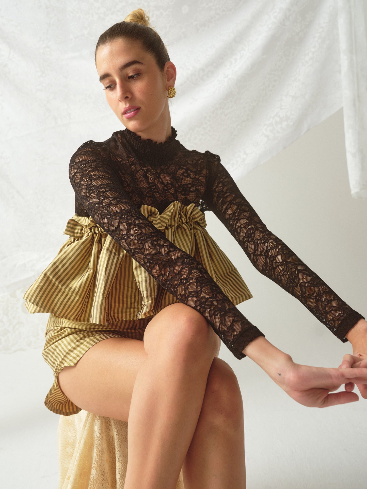 Shorts Set Nude & Black Striped Taffeta
