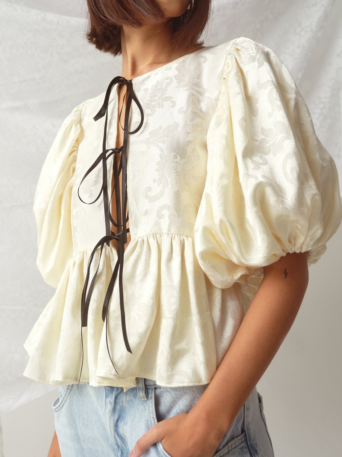 Kels Blouse In Vintage Creme