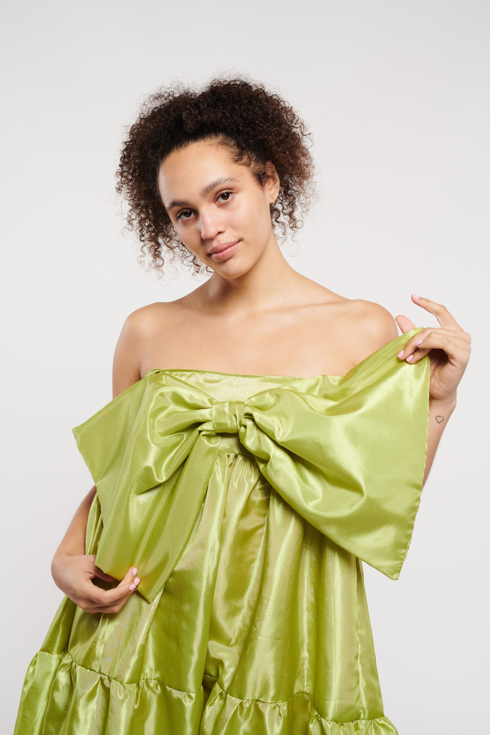 Green bow outlet dress